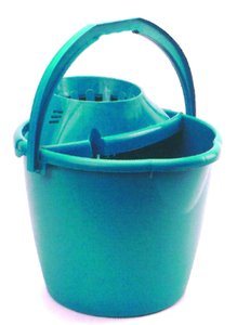 CUBO PLASTICO C/ESCURRIDOR 13 L.